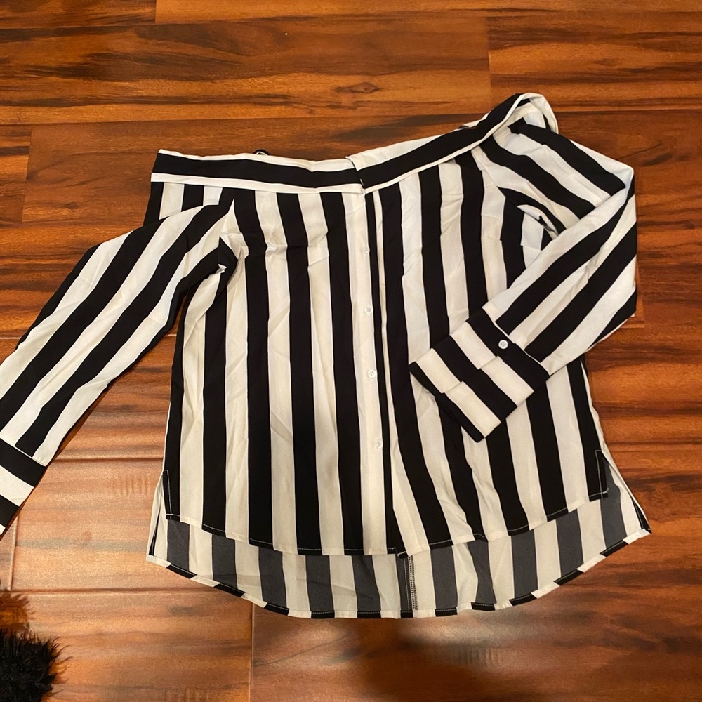 Beetle juice blouse